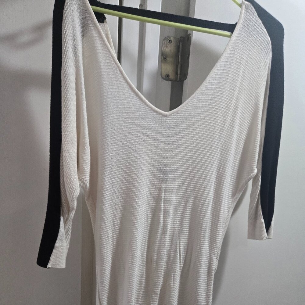 Lightweight comfy sweater